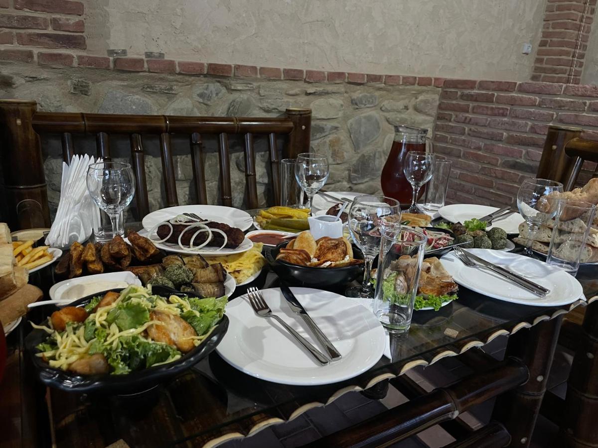 Chateau Orberi Hotel Iqaltʼo Екстериор снимка