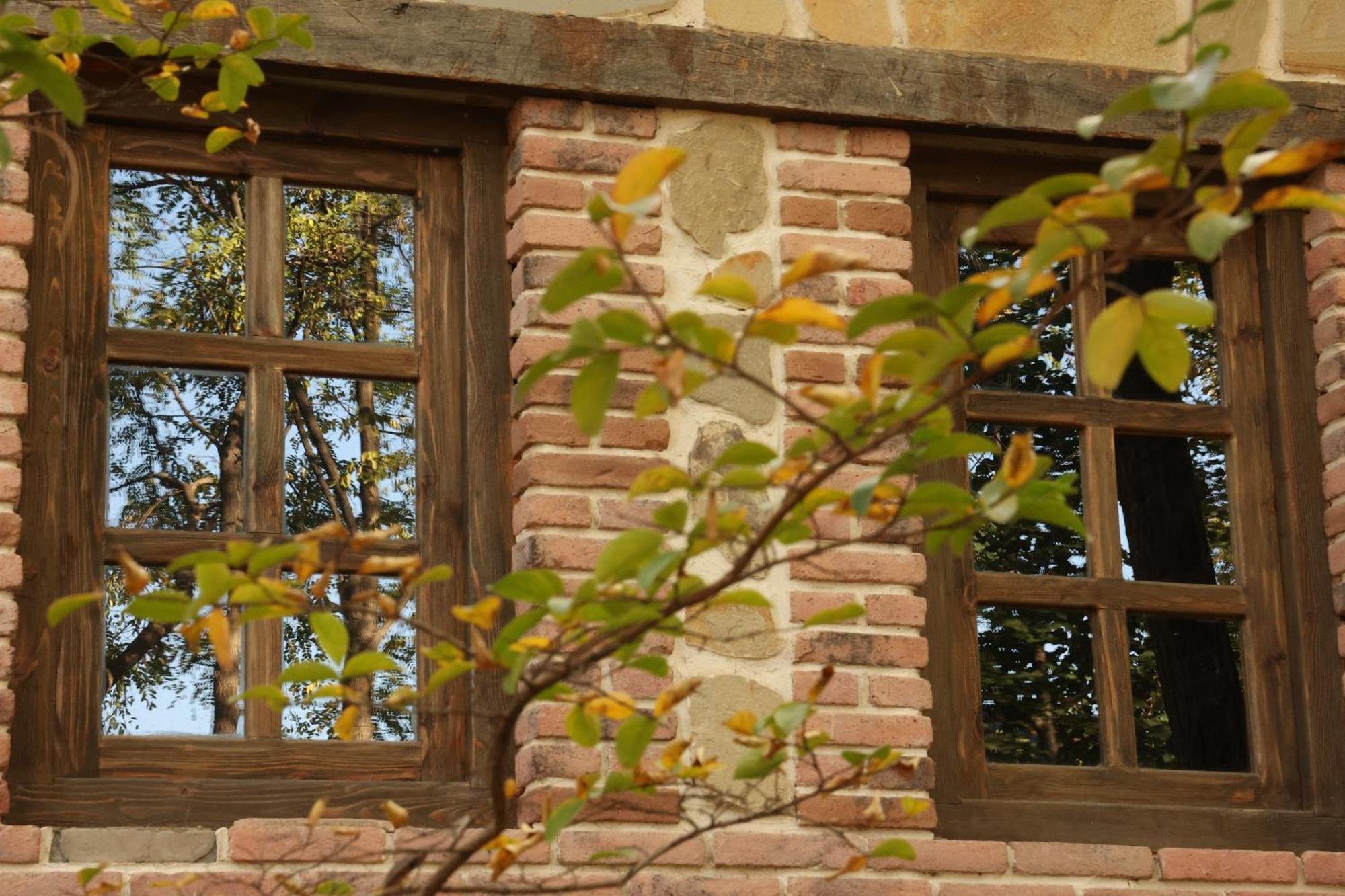 Chateau Orberi Hotel Iqaltʼo Екстериор снимка