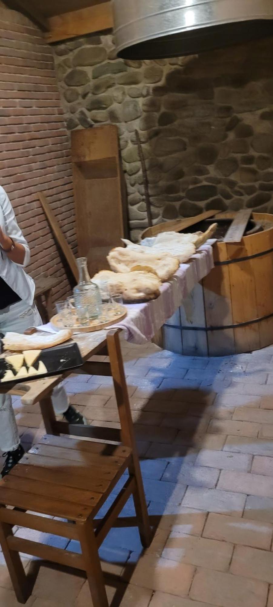 Chateau Orberi Hotel Iqaltʼo Екстериор снимка