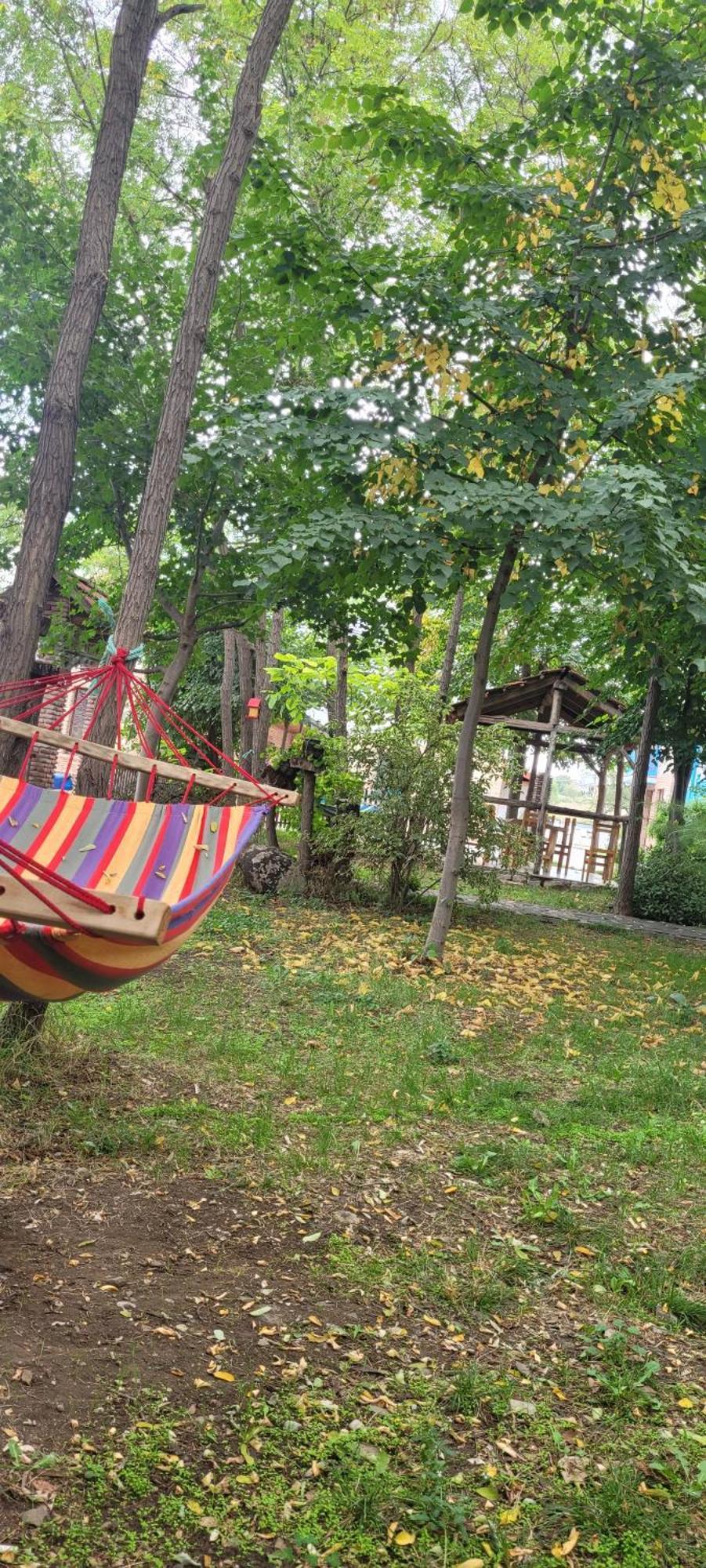 Chateau Orberi Hotel Iqaltʼo Екстериор снимка